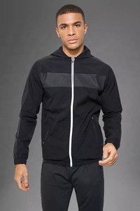 ชุดวอร์มผู้ชายผ้าฟลีซระบายอากาศได้น้ำหนักเบาพิมพ์โลโก้สไตล์สปอร์ตมีซิปขนาด XL แบบยั่งยืน - Product Image 2