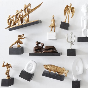 Sculpture d'anneaux entrelacés abstraits de style vintage, aspect métallique moderne, accent décoratif pour la maison, le bureau, la table, l'étagère, objet décoratif - Product Image 6