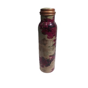 Bouteilles d'eau en cuivre martelé, bouteille en cuivre pur, indispensable pour les voyages, guérison ayurvédique, fabriqué à la main en Inde à prix de gros - Product Image 6