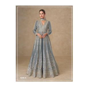 Vestido Anarkali Aashirwad Mor Bagh Janaki en Seda Chinon, Preconfeccionado con Bordado Rico y Lentejuelas, Ropa Étnica Elegante - Product Image 6