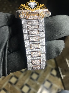 Montre en quartz glacé avec cadran ovale, bracelet en cristal, montre-bracelet en acier inoxydable couleur or rose - Product Image 5