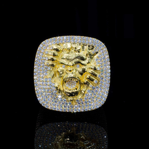 Bague Cocktail Homme en Argent Sterling Plaqué Or 18K avec Moissanite, Motif Tête de Lion, Sertissage Pavé, Style Hip-Hop, Certifiée GRA, BantiJewels - Product Image 2