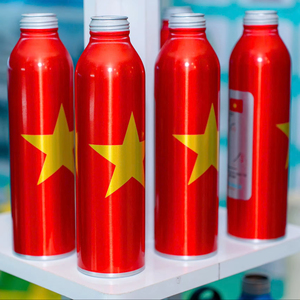 ENVASADO ECOLÓGICO Botellas de Aluminio 99.7% Puro con Tapas de Rosca Estándar Impresión Offset Venta al por Mayor de Fabricante Vietnamita - Product Image 1
