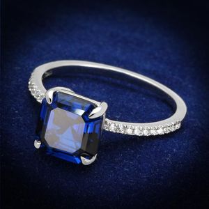 Anello TS177 in Argento Sterling 925 Placcato Rodio con Spinello Blu Sintetico di Londra - Product Image 1