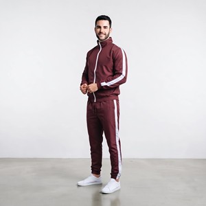 Survêtement en nylon pour homme, design élégant, tissu léger, coupe confortable, vêtements de sport durables pour la course à pied, l'entraînement et la remise en forme - Product Image 5