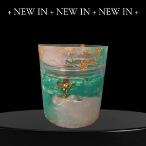 Vase en résine d'intérieur artistique à des fins décoratives - Product Image 4