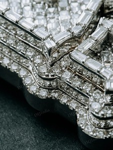 จี้เลขแบบกำหนดเอง ประดับเพชรโมอิสซาไนต์ VVS1 ระดับพรีเมียม 5 หลัก ดีไซน์หรูหรา สไตล์ฮิปฮอป เงินแท้ 925 ผ่านการทดสอบแล้ว - Product Image 6