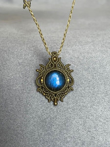 Collier Pendentif Macramé Fait Main en Labradorite Olive, Rond, Bleu Éclatant, Cristal de Guérison, Réglable pour Femme - Vente en Gros - Product Image 3