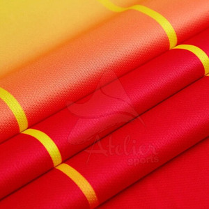 ชุดฟุตบอลแบบกำหนดเองพร้อมโลโก้ ชุดทีม ผ้าแห้งเร็ว ระบายอากาศได้ดี น้ำหนักเบา ชุดกีฬาสำหรับฝึกซ้อมและแข่งขัน ทนทาน - Product Image 6