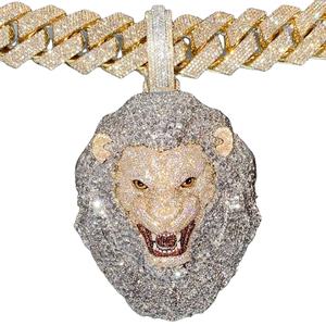 Pendentif Lion en Or Plaqué Deux Tons Glacé Hip Hop Personnalisé avec Moissanite VVS Incolore Bijoux de Mode Unisexe pour Fête - Product Image 1