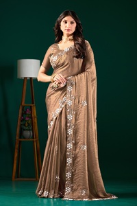 Sari en velours satiné pour femme, design indien Vexotrend, magnifique motif Patola, style traditionnel, idéal pour mariage, Diwali, soirée, infroissable - Product Image 3