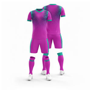 Tenue de football respirante sublimée pour l'entraînement et les matchs |   Tailles pour hommes, femmes et jeunes |   Vêtements de sport légers et à séchage rapide - Product Image 3