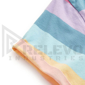 Camiseta de Algodón 240 GSM para Hombre, Diseño Arcoíris Multicolor, Corte Holgado, Estilo Casual Urbano, Calidad Premium - Product Image 4