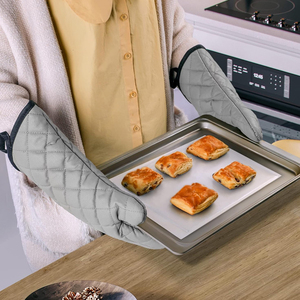 Reinforced Stitched <b>Padded</b> Oven Mitts in High Quality Top Selling <b>Heat</b> Protection Wear <b>Hand</b> Mittens For Kitchen Baking & Cooking - Product Image 5