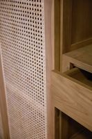 Armoire Enzo à 3 portes en teck massif et rotin, meuble moderne de grande capacité pour la chambre à coucher et le salon