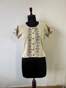 Bohemian Tribal Print <b>Top</b> for Women Half Sleeve Breathable <b>Top</b> <b>Festive</b> Wear Indian <b>Top</b> At Wholesale Price - Product Image 2