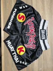 กางเกงมวยไทยสำหรับฝึกซ้อมรุ่นใหม่ ผลิตจากผ้าคุณภาพพรีเมียมน้ำหนักเบา ตะเข็บแข็งแรง ใส่สบายและยืดหยุ่นสำหรับผู้ชาย - Product Image 5