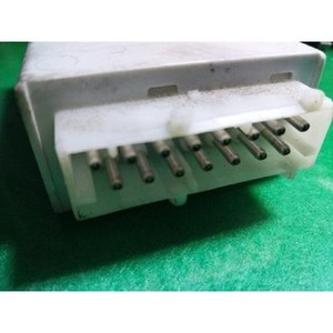 ECU และโมดูลคอมพิวเตอร์มือสองสำหรับรถยนต์ซีรีส์ 7 รุ่น 6921481 - Product Image 4