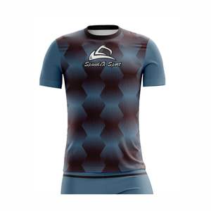 Uniformes de Fútbol Personalizados 100% Poliéster, Camisetas Ligeras y Transpirables de Manga Corta, Fabricante OEM ODM, Logotipo Personalizado - Product Image 2