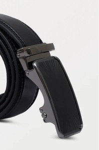 Ceinture habillée en cuir véritable OEM personnalisée 2026 pour hommes avec boucle à cliquet – Nouveau design élégant de haute qualité, vente en gros, logo personnalisé - Product Image 2