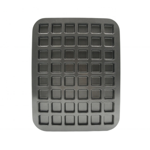 Molde para 48 mini muffins cuadrados, de acero al carbono con revestimiento antiadherente duradero para hornear mini pasteles en fiestas caseras. - Product Image 6