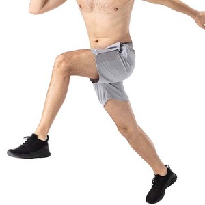Shorts Bermuda gris pour homme, taille mi-haute, couleur unie, séchage rapide, avec poches, taille élastique, style décontracté pour l'entraînement - Product Image 5