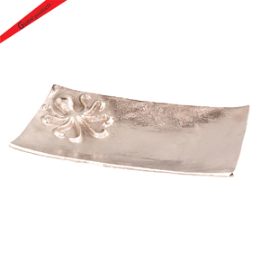 Plateau de service rectangulaire en métal minimaliste avec finition haut de gamme et poignées, idéal pour les bars, les hôtels, les mariages, les restaurants, comme centre de table. - Product Image 5