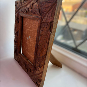 Marco de Fotos de Madera Sólida Hecho a Mano por Diseñadores, Elegante Exhibidor de Fotos de Sobremesa para Hogar, Oficina, Sala de Estar, Acabado Premium, Decoración - Product Image 3