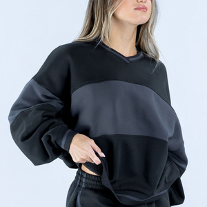 Sweat-shirt et pulls pour femmes, coupe ample, noir, personnalisé, en coton molletonné respirant, idéal pour la gym et le streetwear, parmi les plus vendus. - Product Image 1