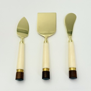 Ensemble d'outils à fromage de luxe pour mariage royal, en acier inoxydable de haute qualité, couteau à fromage en acier, finition PVD dorée, ensemble à fromage en acier - Product Image 1