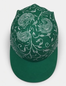Casquette bandana noire classique à motif paisley blanc, réglable avec fermeture snapback - Product Image 4