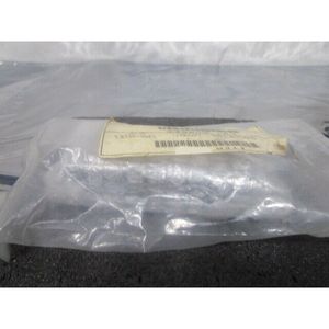 AMAT 1290-01283 TERM BLK 6P 2ROW 10-16AWG 600V 75A - อุปกรณ์และชิ้นส่วนเซมิคอนดักเตอร์ระดับโลกที่เชื่อถือได้ - Product Image 4