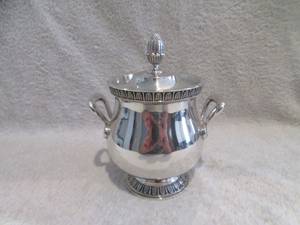 Sucrier en métal argenté style Empire, modèle Christofle Malmaison, sucrier vintage français plaqué argent, hauteur 13,8 cm - Product Image 6