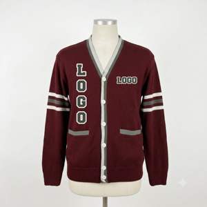 Suéter Universitario Personalizado de Invierno, Cárdigan con Logos Bordados en Chenille, Ropa Griega Vintage, Tejido Acrílico - Product Image 1
