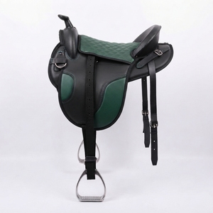 Selle de cheval anglaise haut de gamme en cuir PU avec arceau en plastique, durable et confortable, idéale pour l'équitation en extérieur, l'entraînement et les loisirs - Product Image 3