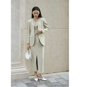 Ensembles classiques pour femmes en tissu peigné, style minimaliste / bureau, blazer élégant sans col pour femme, couleur unie, KA13, du Vietnam - Product Image 2