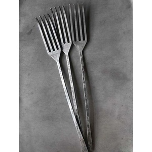 ช้อนเสิร์ฟสแตนเลสชุบทองมีดีไซน์ทำด้วยมือหลายรูปแบบสไตล์ตะวันตกและเครื่องใช้บนโต๊ะอาหารที่มีดีไซน์แตกต่างกัน - Product Image 2