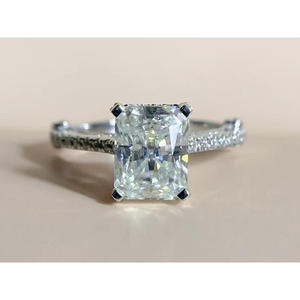 Anillo de Compromiso Vintage con Moissanita Corte Princesa en Plata de Ley 925 para Mujer - Joyería de Compromiso y Boda - Product Image 3