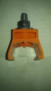 Abrazadera de un solo polo de plástico de ingeniería, paso de 50 mm, alta durabilidad, comercial, en forma de C, para gestión de cables fijos - Product Image 5