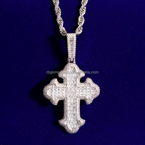 Colgante Cristiano Unisex de Moissanita con Corte Esmeralda, Estilo Hip Hop, Personalizado, en Plata con Baño de Oro Rosa VVS, Joyería Fina - Product Image 6