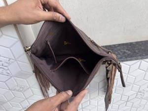 Bolso de Mano de Cuero con Flecos y Grabado a Mano, Diseño 2026, Elegante, de Cuero Vacuno, Color Marrón, Multiusos para Mujer - Product Image 6