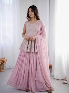 Conjunto Tradicional Indio-Pakistaní de Top Rosa Bordado con Sharara Largo hasta el Suelo y Dupatta para Mujer, Ropa de Boda - Product Image 3