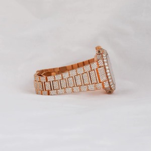 Reloj de Diamantes Moissanite Personalizado de Lujo Estilo Hip Hop para Hombre con Esfera Personalizada y Diseño Único - Product Image 1