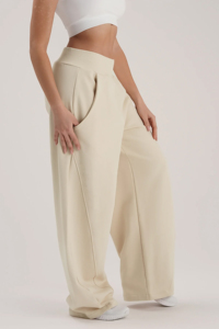 Pantalones deportivos de mujer de algodón 100% de primera calidad, cintura elástica, pierna ancha, color beige marfil, estilo holgado. - Product Image 6