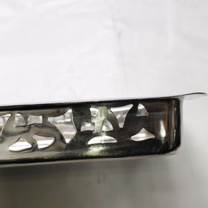 Bandeja Ovalada Coleccionable de Acero Inoxidable de Primera Clase de Emirates Airline – Auténtica Memorialesa del Aviación y Duradera con Acabado Espejo - Product Image 6