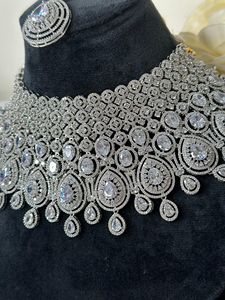 Parure de bijoux de luxe américaine en laiton plaqué or, collier ras-du-cou, boucles d'oreilles chaîne à maillons, Tikka, bijoux de mariage indiens faits à la main - Product Image 2