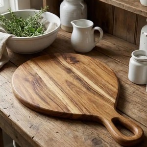 Planche à découper ronde en bois avec poignée, grain de bois naturel, bloc de découpe de cuisine, plateau de service durable par Universal Overseas - Product Image 2
