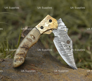 OEM Handmade Industrial Grade Damascus Steel Hunting Knife Clip Point Blade Ram Horn Brass Frame Foldable Pocket Knife Leather - Product Image 5