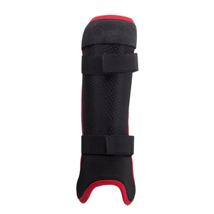 Protège-tibias de Muay Thai Top Model en cuir véritable professionnel avec logo personnalisé, en vente en ligne - Product Image 3