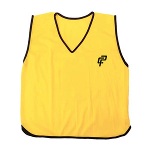 Tenues de football de qualité professionnelle pour joueurs, avec tissu respirant pour les entraînements intenses et les jours de match. - Product Image 5